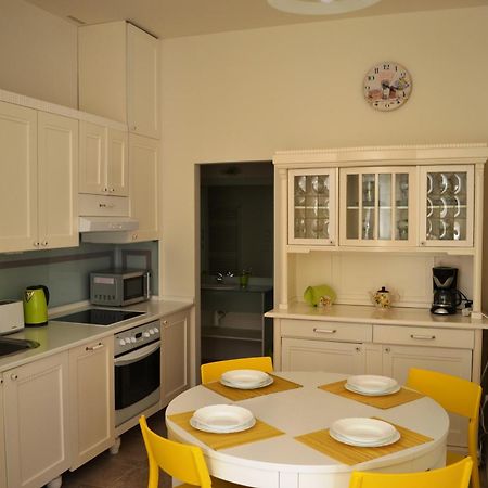 Sunflower 2Bdr Flat By Ruterra Prag Dış mekan fotoğraf