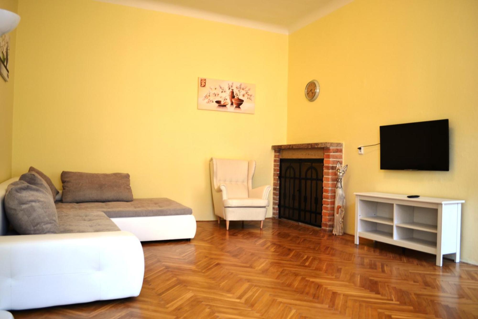 Sunflower 2Bdr Flat By Ruterra Prag Dış mekan fotoğraf