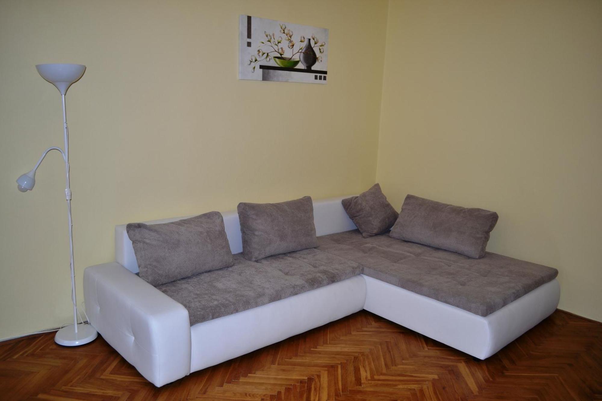 Sunflower 2Bdr Flat By Ruterra Prag Dış mekan fotoğraf