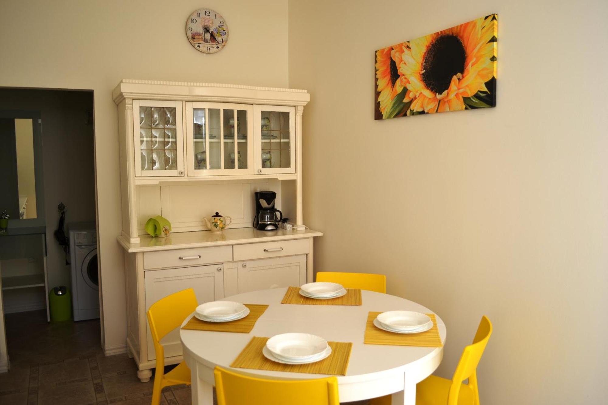 Sunflower 2Bdr Flat By Ruterra Prag Dış mekan fotoğraf